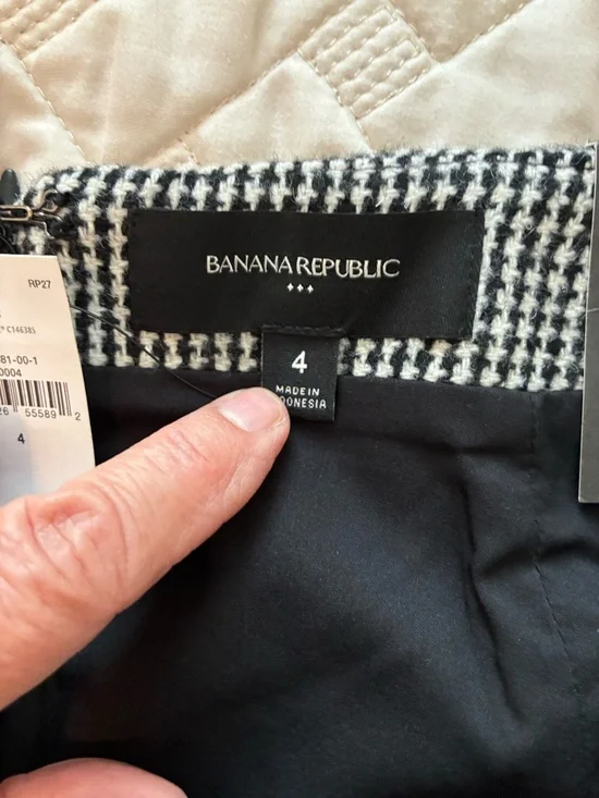 NEW! Banana Republic Black & White Houndstooth A-Line Skirt 4 - Picture 3 of 6